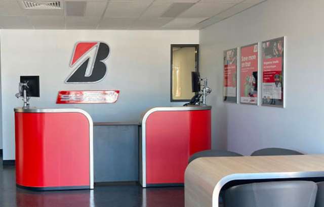 Bridgestone Select Tyre & Auto Tapping workshop gallery image