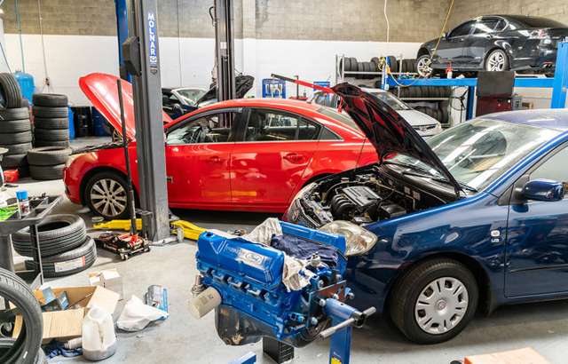 Bullz Automotive Hobart workshop gallery image