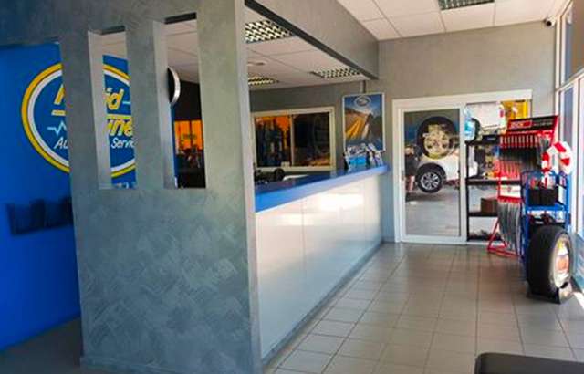 Rapid Tune Greensborough workshop gallery image