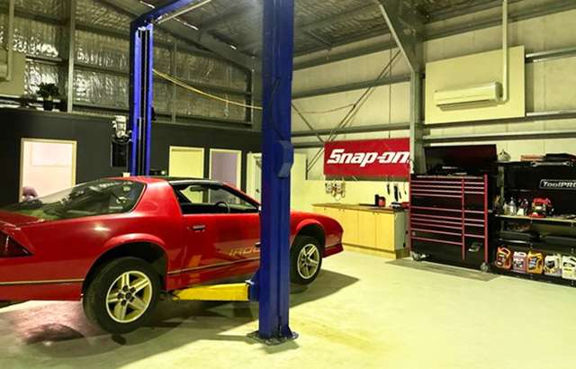 Ultimate Autocentre workshop gallery image