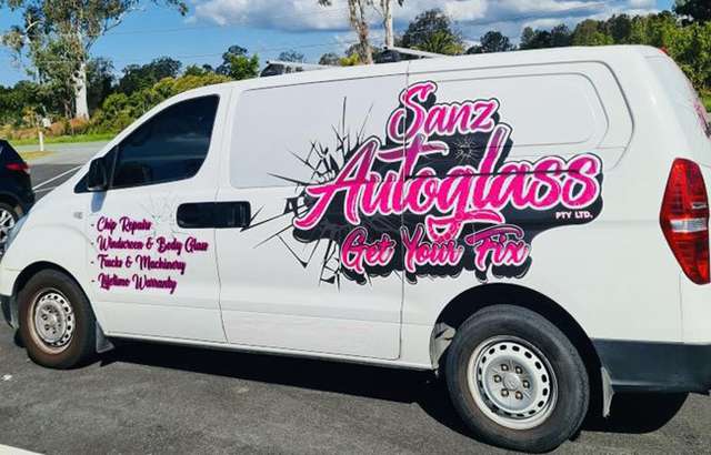 Sanz Autoglass workshop gallery image