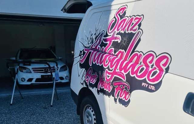 Sanz Autoglass workshop gallery image