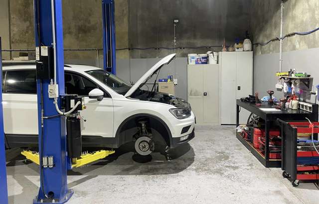 DeutschTek Automotive - German Car Specialist workshop gallery image