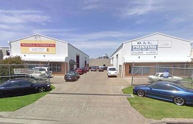 Kris Hodges Automotive workshop gallery image