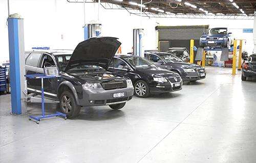 Motor Mechanics Melbourne workshop gallery image