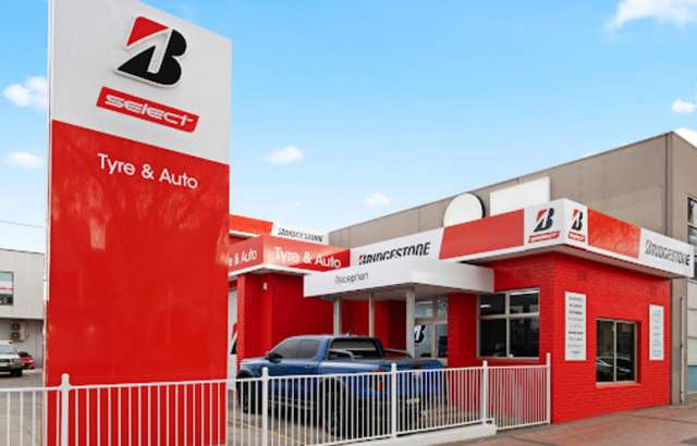 Bridgestone Select Tyre & Auto Werribee workshop gallery image