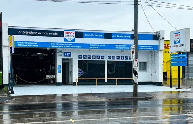 Bosch AJ Service Centre Coburg workshop gallery image