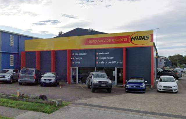 Midas Mansfield workshop gallery image