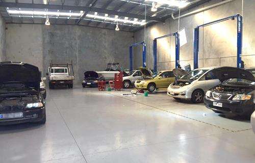 CS Automotive Deer Park workshop gallery image