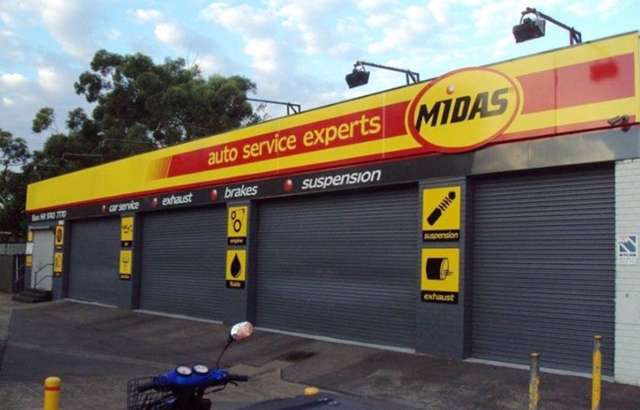 Midas Bass Hill workshop gallery image
