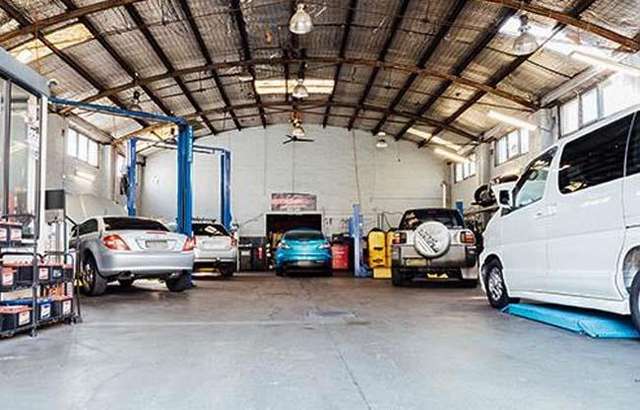 Auto-Spot Automotive Service Centre workshop gallery image