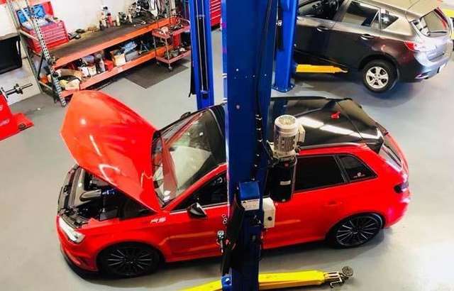 Coorparoo Mechanics workshop gallery image