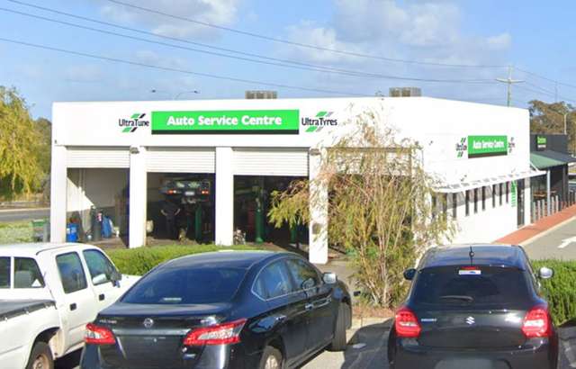 Ultra Tune Kingsway workshop gallery image