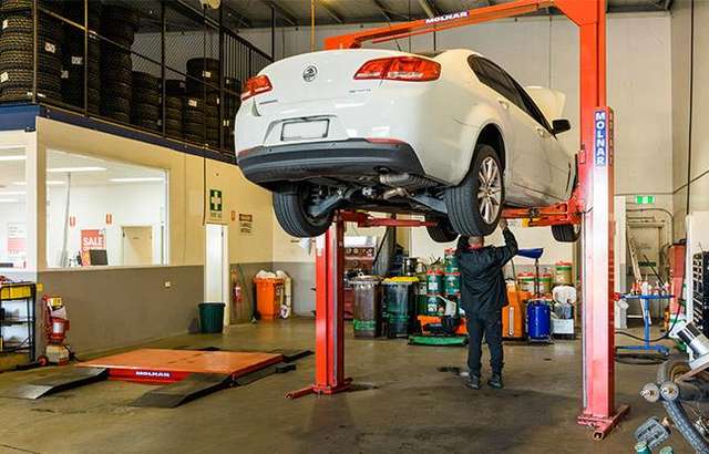 Bridgestone Select Tyre & Auto Albion Park workshop gallery image