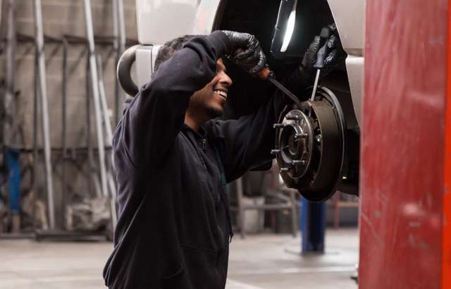 Speedway Automotives / Mr Muffler workshop gallery image