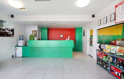 AutoPlus Mordialloc workshop gallery image