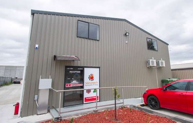 RR Automotive workshop gallery image