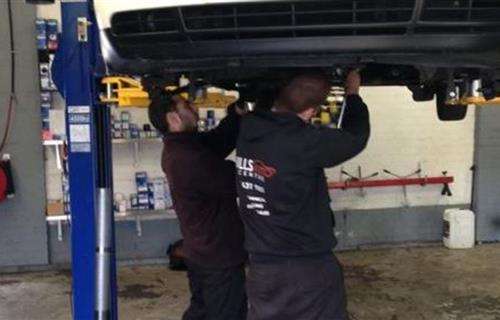 Hills Auto Centre workshop gallery image