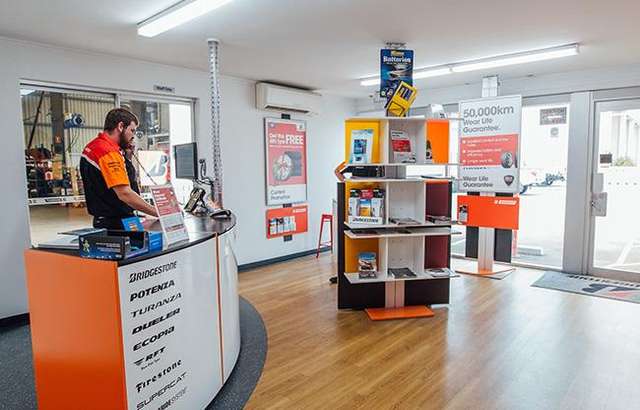 Bridgestone Select Tyre & Auto Sumner Park workshop gallery image