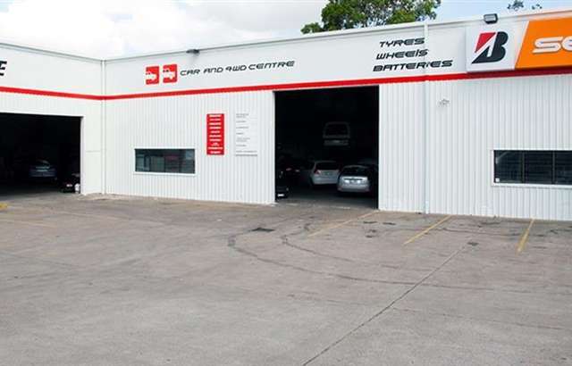 Bridgestone Select Tyre & Auto Sumner Park workshop gallery image