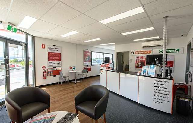 Bridgestone Select Tyre & Auto Yarrabilba workshop gallery image