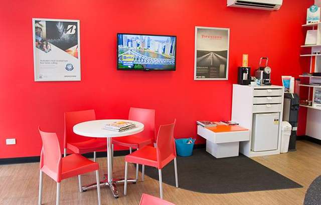 Bridgestone Select Tyre & Auto Helensvale workshop gallery image