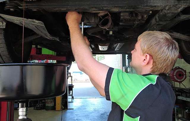 Garry's Mechanical Repairs workshop gallery image