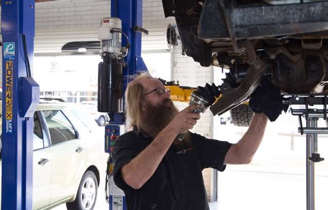 Bridgestone Select Tyre & Auto Mandurah workshop gallery image