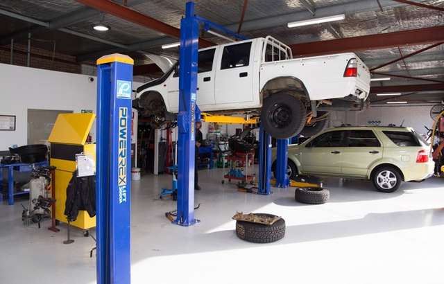 Bridgestone Select Tyre & Auto Mandurah workshop gallery image