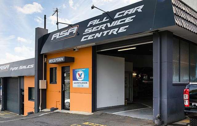 Allan Stratton Automotive workshop gallery image