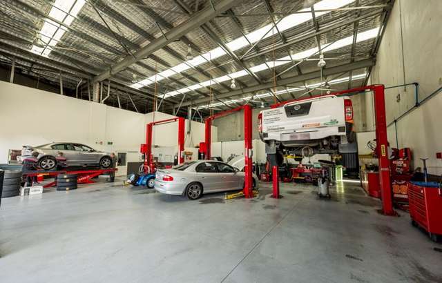 Bridgestone Select Tyre & Auto Jimboomba workshop gallery image