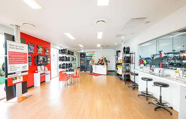 Bridgestone Select Tyre & Auto Ipswich workshop gallery image