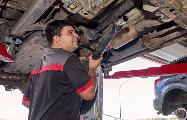 Bridgestone Select Tyre & Auto Plainland workshop gallery image