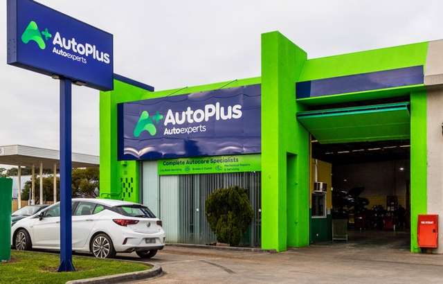AutoPlus Preston workshop gallery image