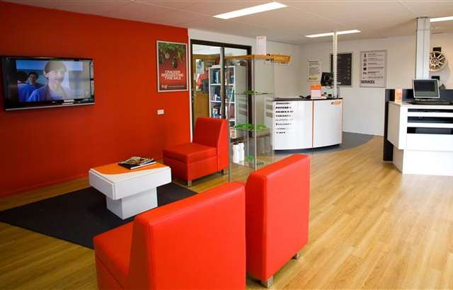 Bridgestone Select Tyre & Auto Browns Plains workshop gallery image