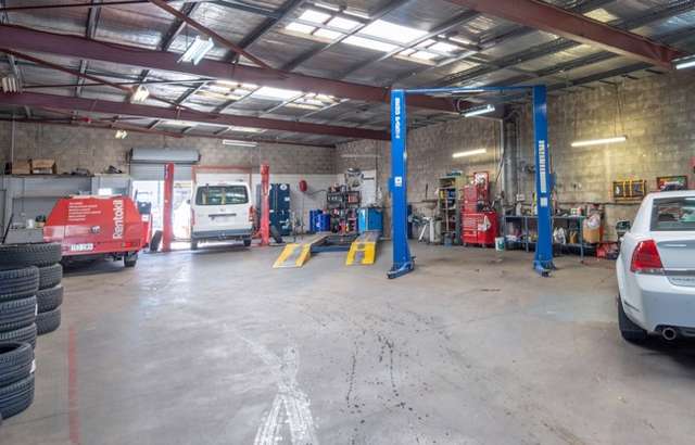 Tyrepower Eagle Farm workshop gallery image