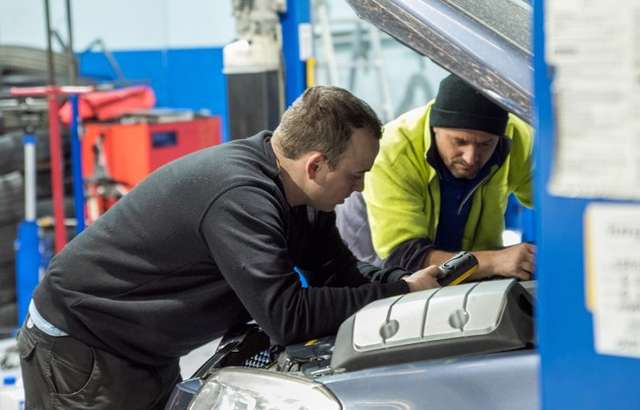 N W T Automotive workshop gallery image