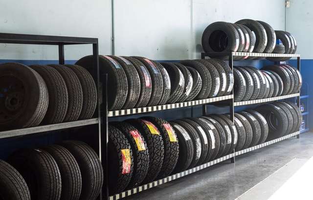 N W T Automotive workshop gallery image