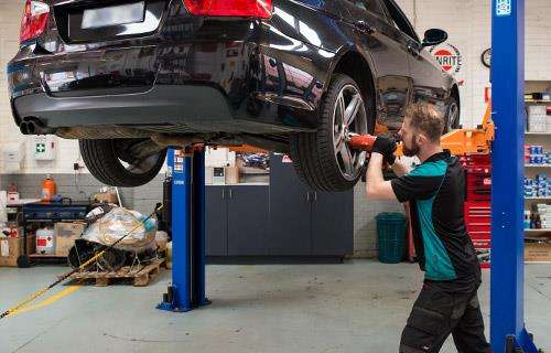 Auto Breeze Mechanical Pty Ltd workshop gallery image