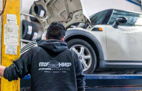 My Hiep Automotive workshop gallery image