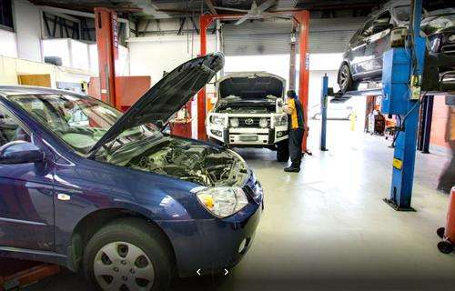 Sunnybank Signature Service Car Care workshop gallery image
