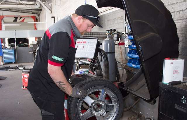 Bridgestone Select Tyre & Auto Hobart workshop gallery image