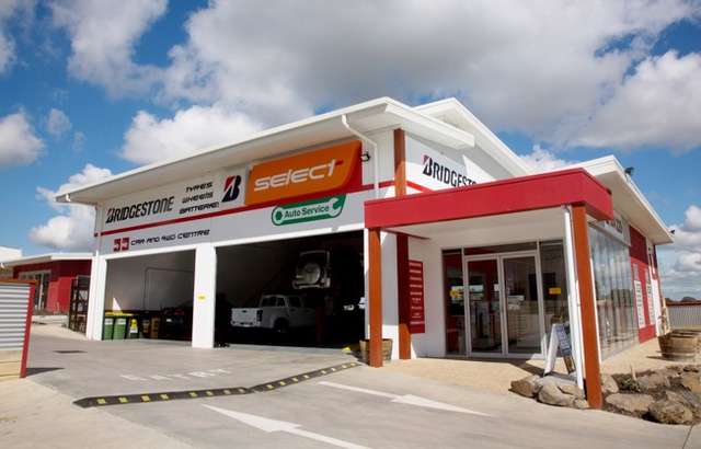 Bridgestone Select Tyre & Auto Doreen workshop gallery image