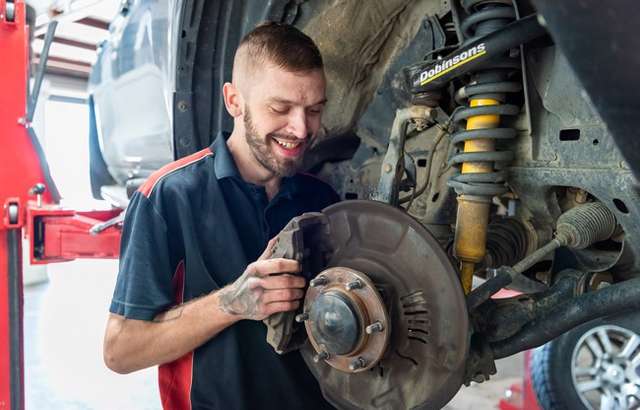 Bridgestone Service Centre Fyshwick workshop gallery image
