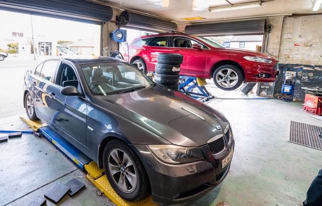 Transtate Tyres and Mechanical Repairs Queanbeyan workshop gallery image