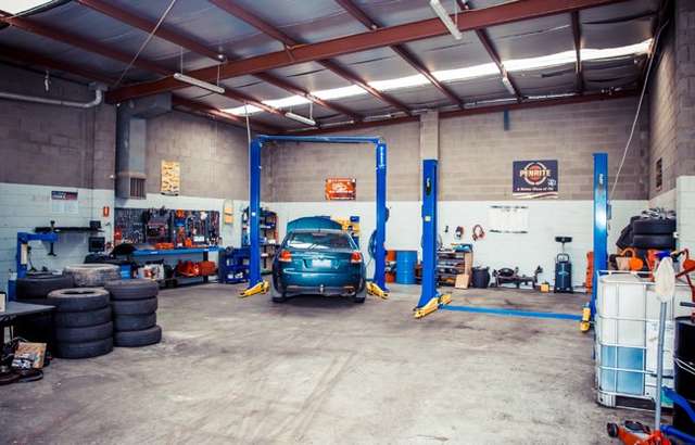 Royyals Automotives workshop gallery image