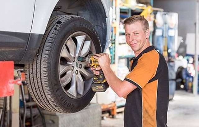Newcastle Hire and Auto workshop gallery image