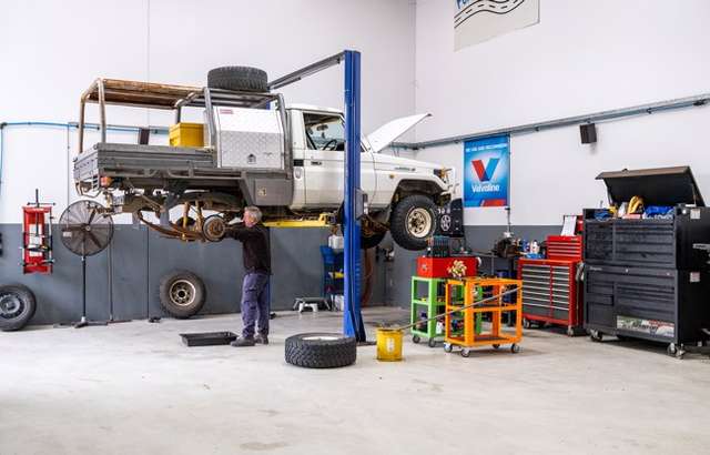 Peninsula 2 & 4WD workshop gallery image