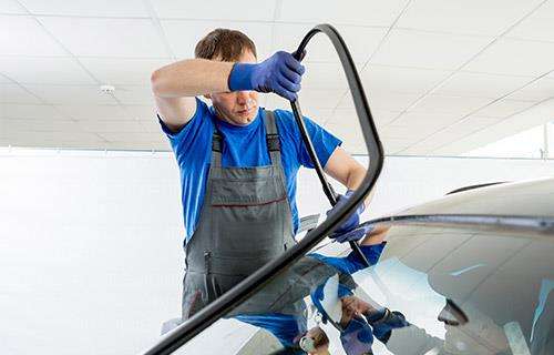 Port Stephens Windscreens workshop gallery image