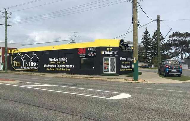 Peel Tinting and Windscreens workshop gallery image